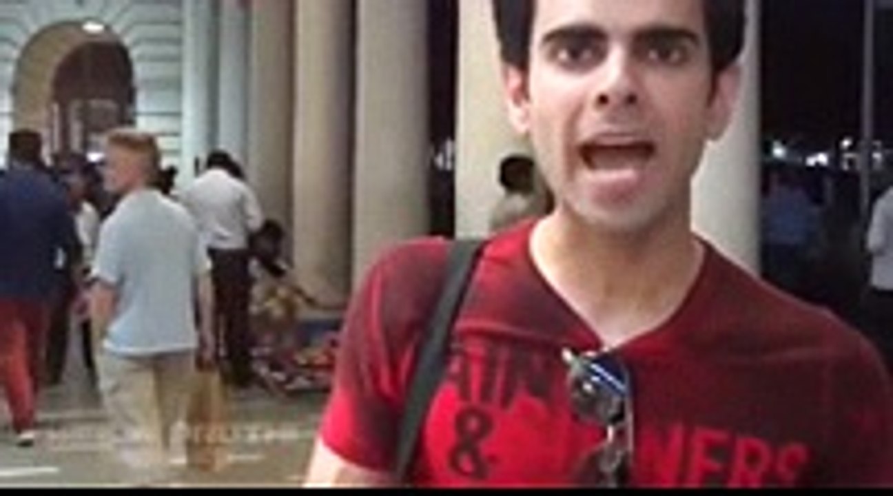 How people react on loudly talk on moblie