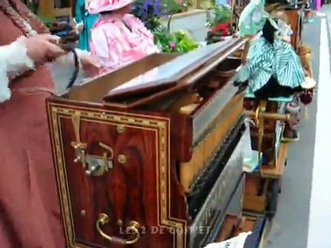 Divers instruments de musique mécanique à cylindre de bois...