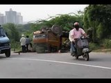 2014 Truck accidents compilation in India, Road ''Accidents In India''