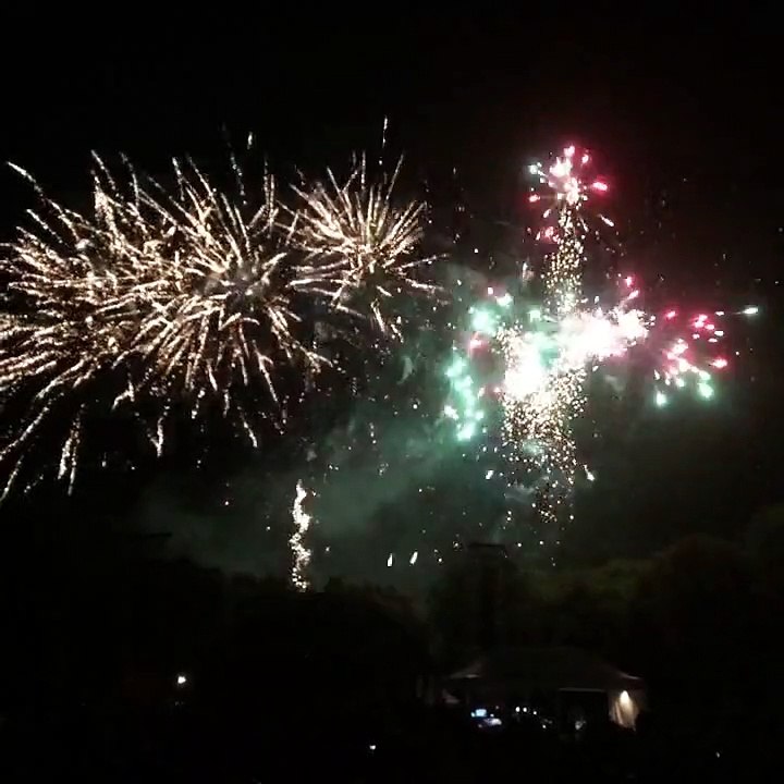 Feu d'artifice à la fin du concert des flâneries