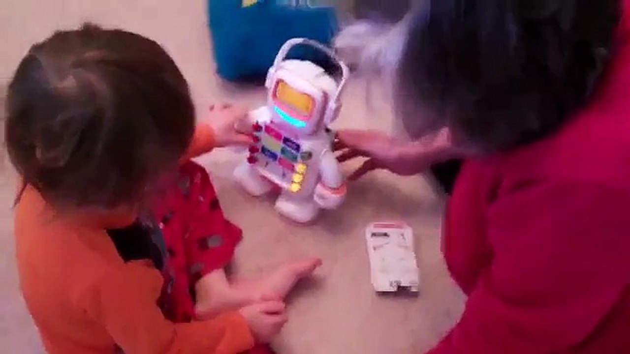 Avery & Alphie (Playskool Learning Robot)