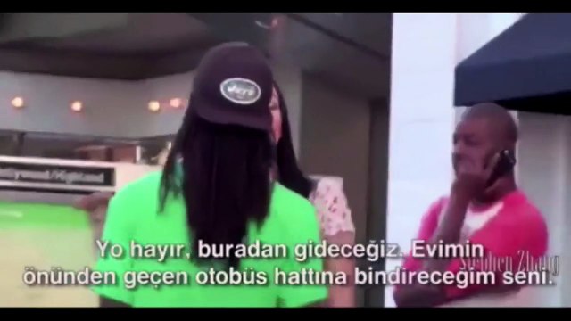 Sarhoş taklidi yapan kızın başına gelenler...