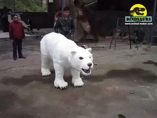 Walking polar bear  robotic animals