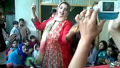 Beautiful Girl Dance On Pashto Song