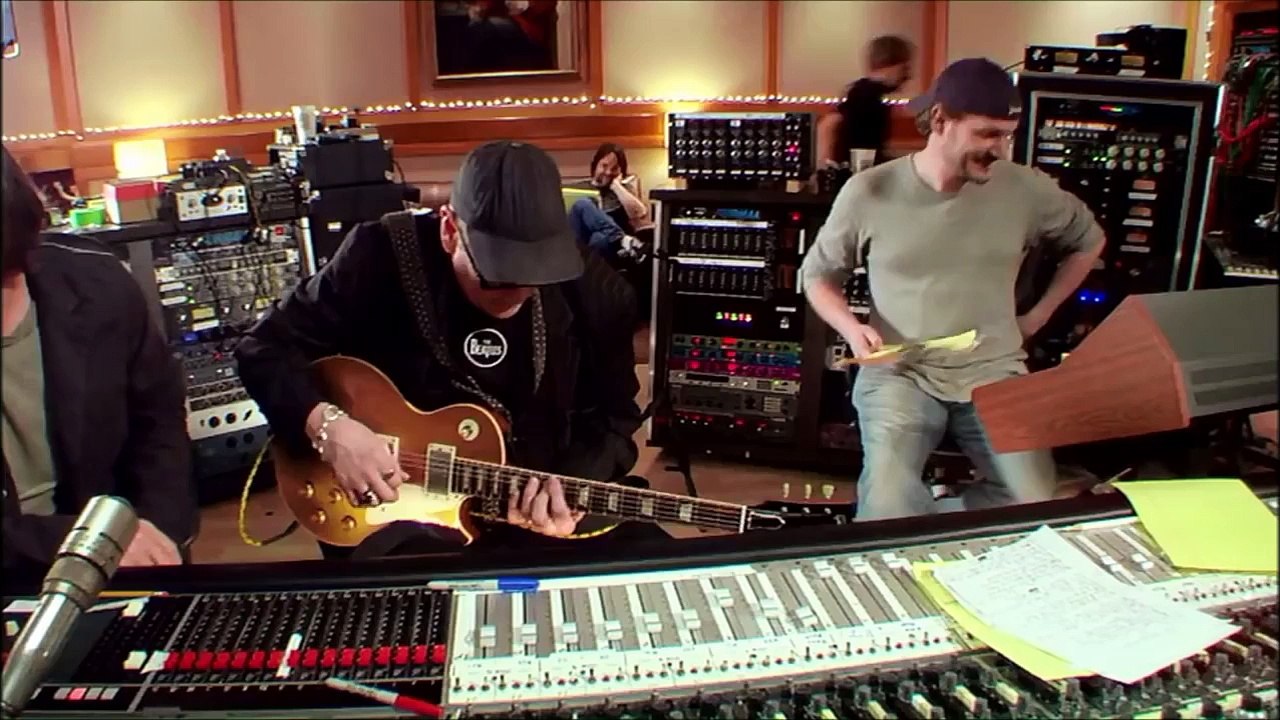 Corey Taylor, Dave Grohl, Rick Nielsen, and Scott Reeder -- From Can to Can't