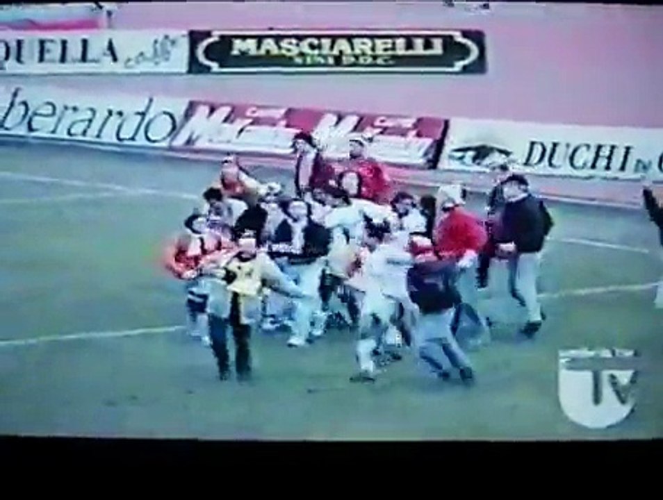 incidenti chieti - perugia  ultras hooligans