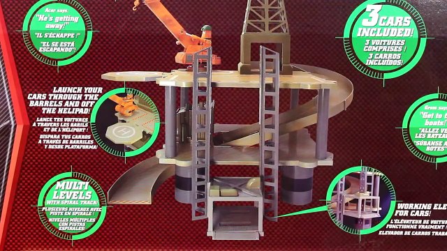 Disney Pixar Cars 2 Oil Rig Keycharger Playset with Lightning McQueen Lemon Finn Mcmissile