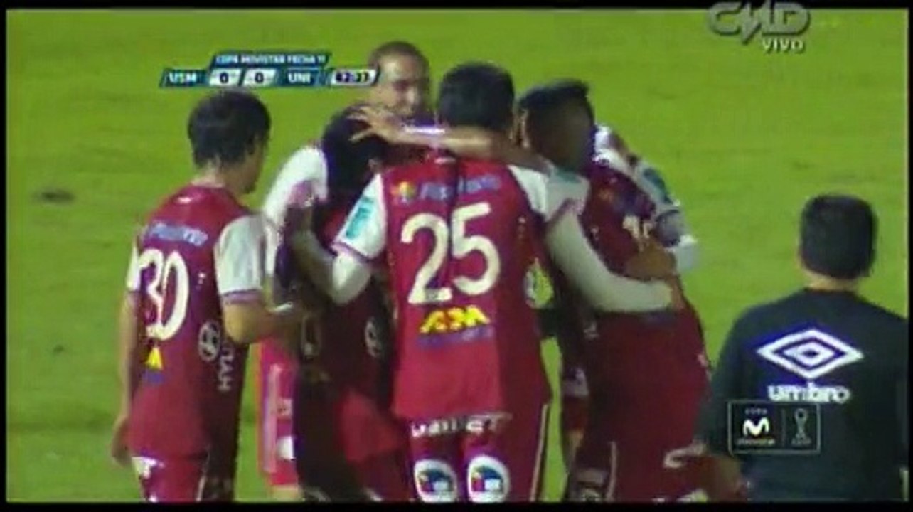 Universitario: Sebastián Bravo propició autogol que pone arriba a los cremas