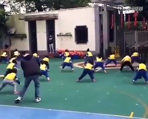 Amazing! Chinese kindergarten kids basketball dance