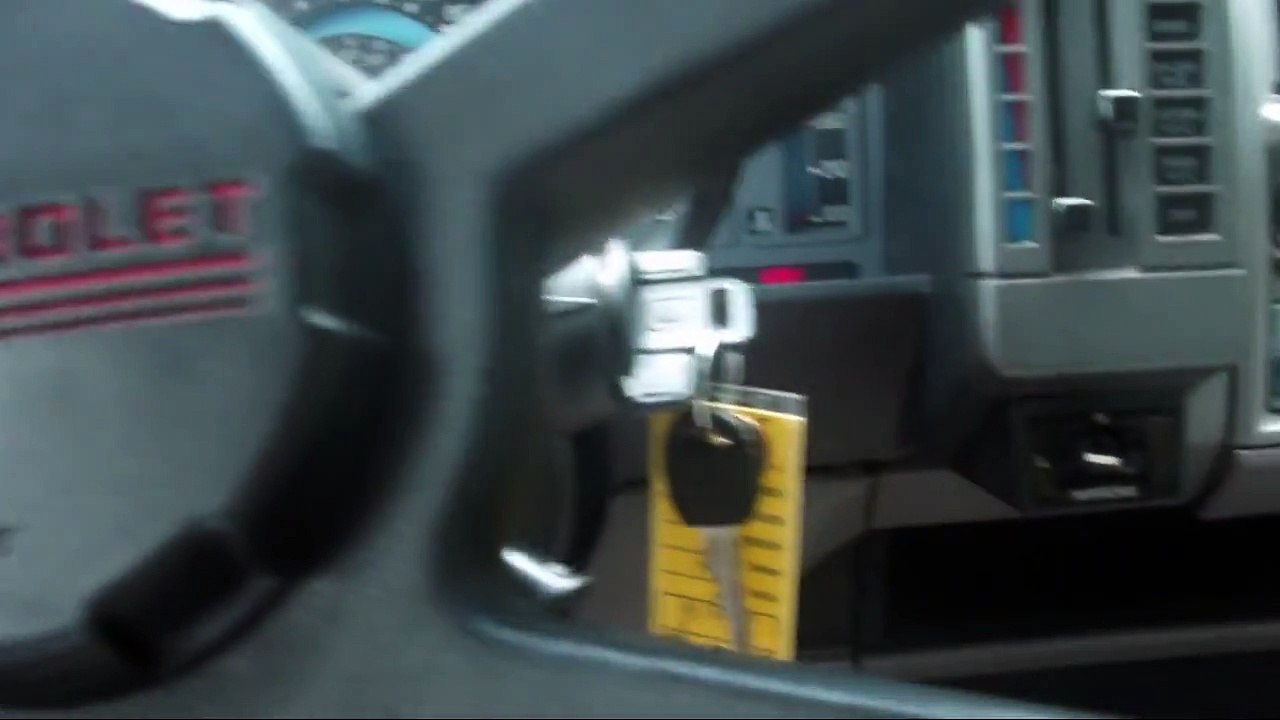 1994 Chevrolet S10 Blazer Tahoe 4-door 4x4 walkaround