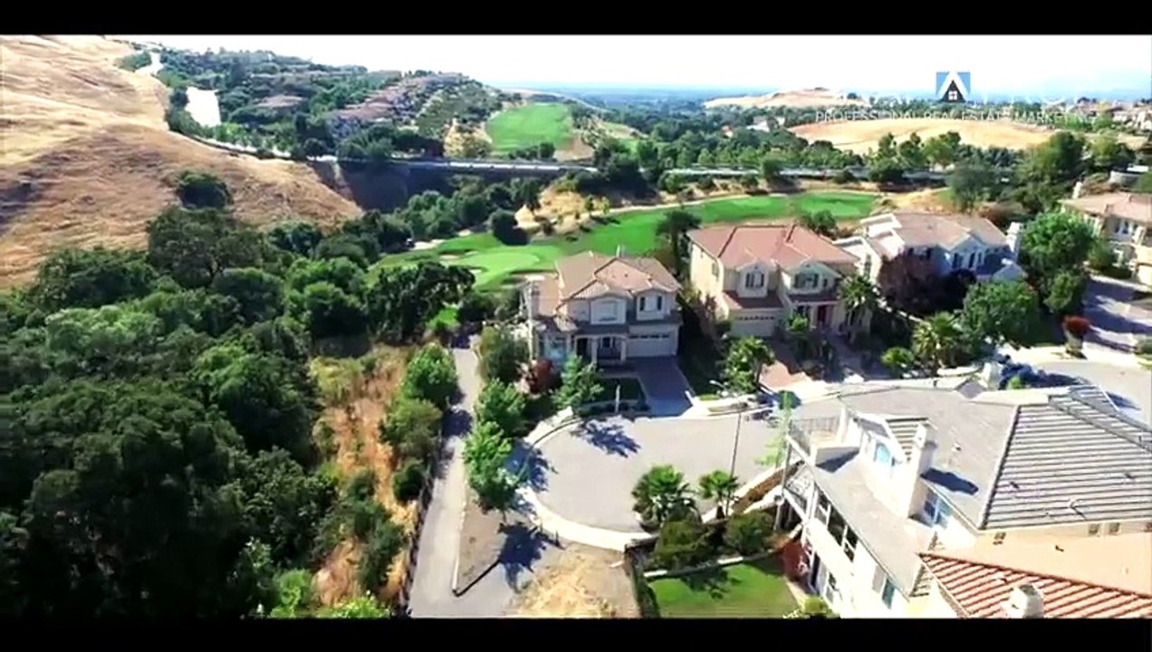 Roseville Real Estate Photography, Videography & Aerial Drone services by SNAP A PROP - www.snapaprop.com/roseville-real-estate-photography/