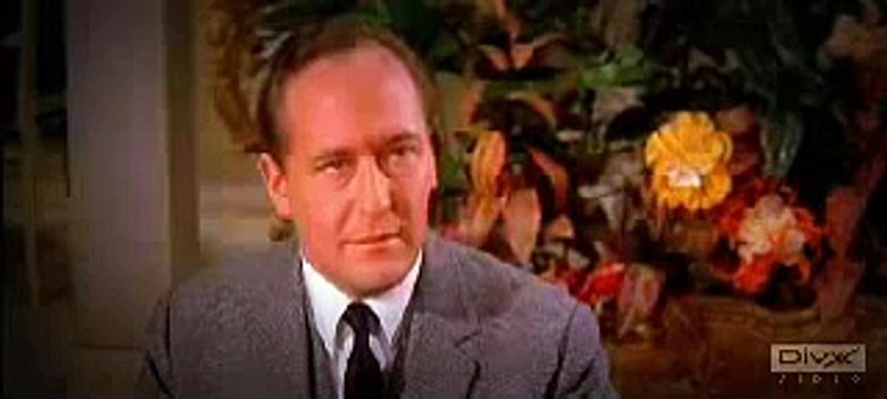 Louis de Funès' Hitler Parodie [ Le grand restaurant , 1966]