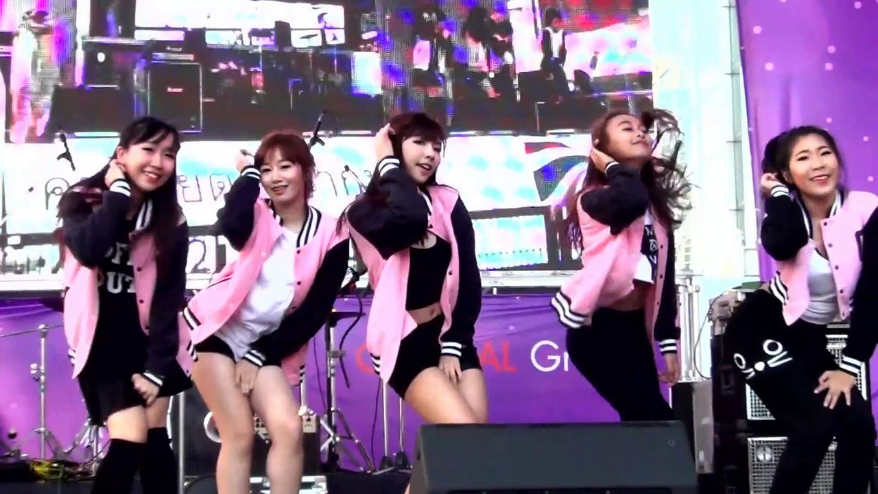 "Cat Sith" cover "PEPE" (CLC) @ "งาน สสส. เซ็นทรัลเวิลด์"