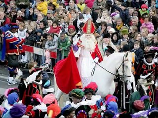 HIJ KOMT ! Sinterklaas Muziek