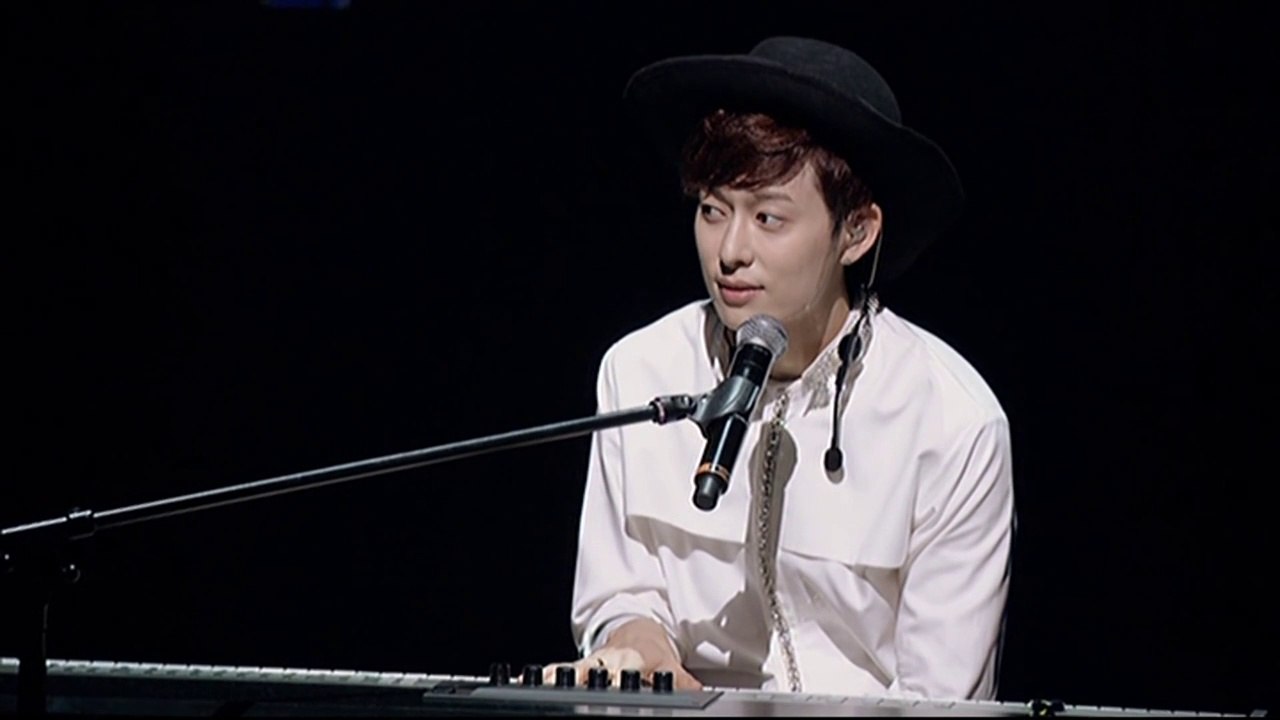 Donghyun solo - Listen