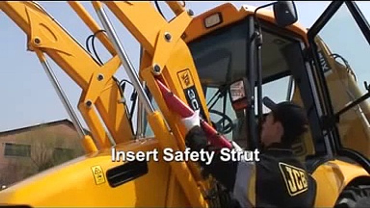 HowTo: JCB Backhoe Loader Engine Inspection