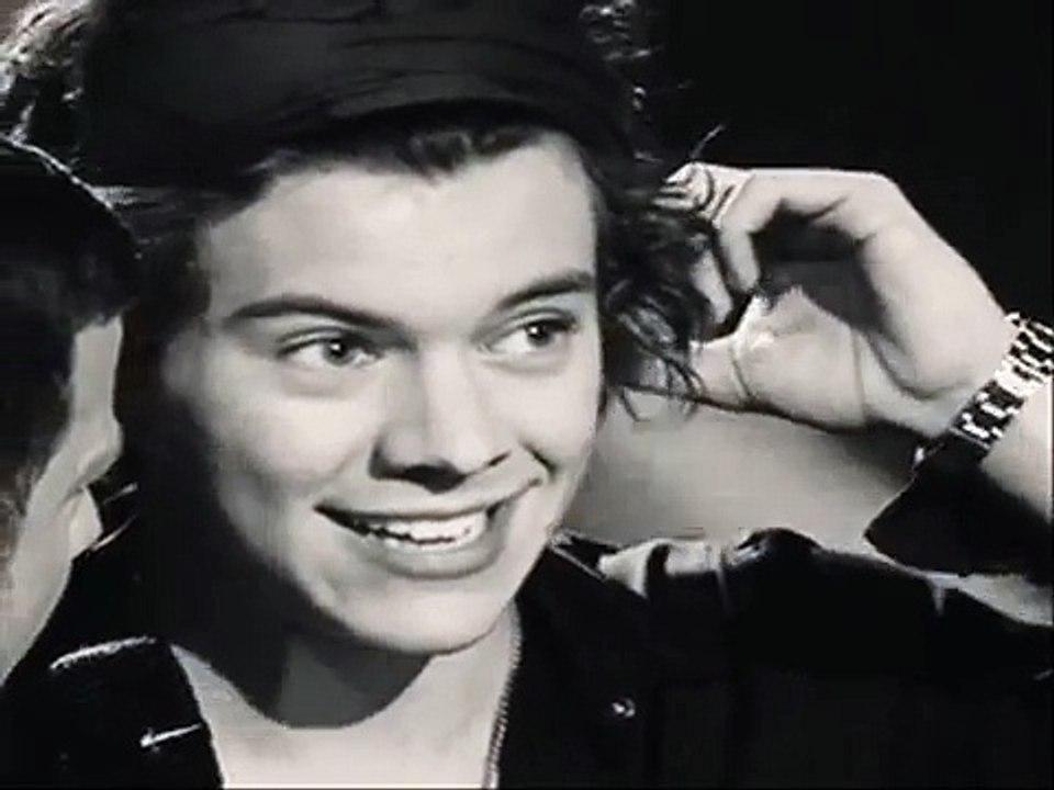 Harry Styles || River Flows In You