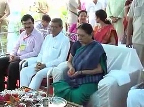 Surat developmental works & ground breaking by Gujarat CM