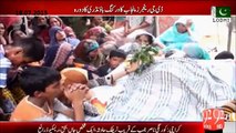 Kashmiris observing Youm e Ilhaq Pakistan, Pakistan protest over unprovoked Indian firing across LoC