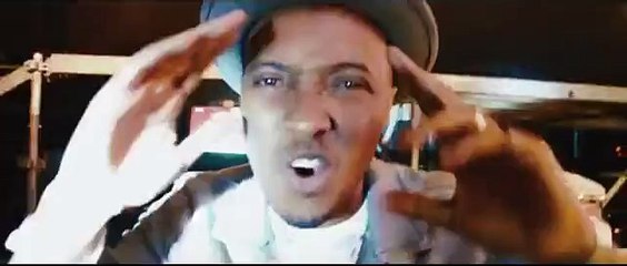 Guirri Mafia - Loca Pour Mes Locos _ C'est L'aid Remix (Clip Officiel)