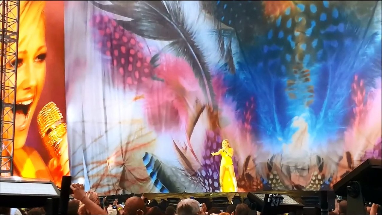 Helene Fischer Dresden Farbenspieltour 2015 ____ Anfang