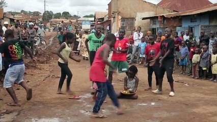 Ghetto Kids Dancing Follow Follow Hanson Baliruno DjDinTV