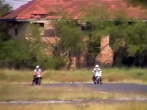 CBR 400 RR(1992) VS NINJA 250 R(2011) VS CBR 250 R(2011) 150 M.