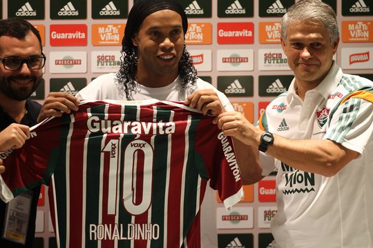 R10 comenta situação com o Vasco e não espera rivalidade com vascaínos