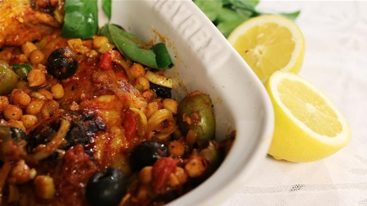Simple Italian Chicken with Tomatoes & Chickpeas