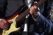 Carrie Underwood - *** How Great Thou Art *** - featuring Vince Gill  [HQ]