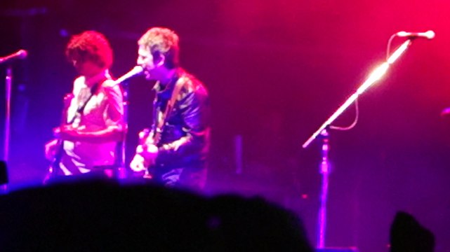 Noel Gallagher's High Flying Birds - AKA What A Life