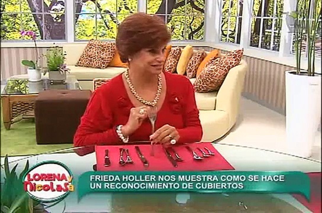 Sepa gracias a Frieda Holler que cubiertos utilizar en una reunión formal