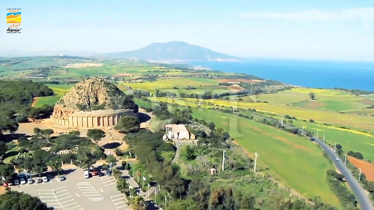 جولة سياحية مجانية الى الجزائر