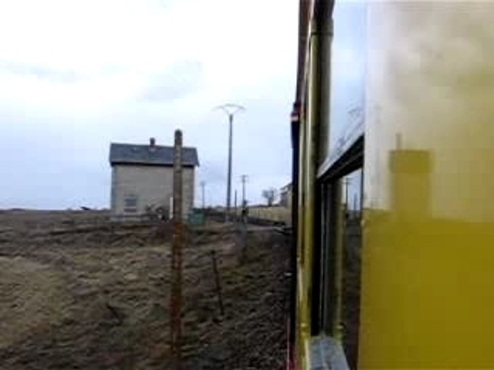 voyage en petit train jaune