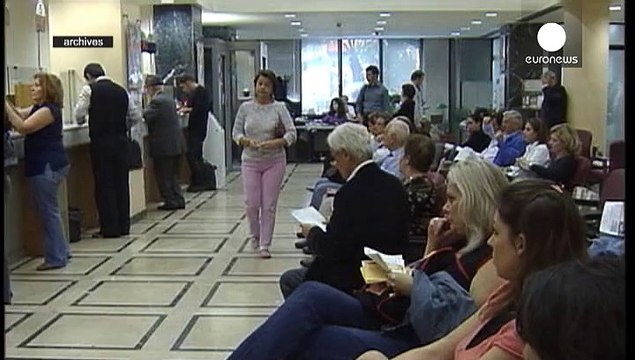 Греція знов відкриває банки
