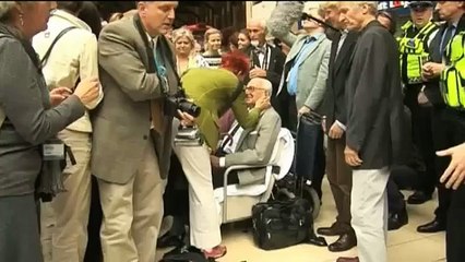Sir Nicholas Winton- 'Britain's Schindler' dies aged 106