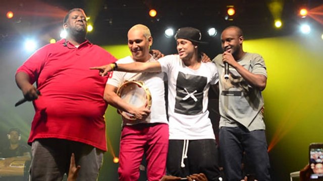 (VIDEO) Footballer Neymar Shows Off His Music Skills In Brazil