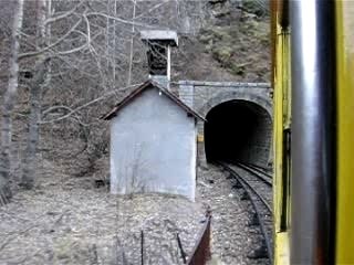 voyage en petit train jaune