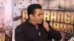 (Video) Salman Khan Celebrates Eid With Fans & Media