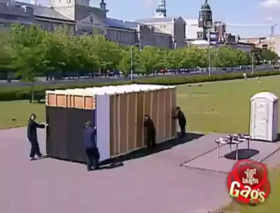 hahahaha v funny  prank must watch