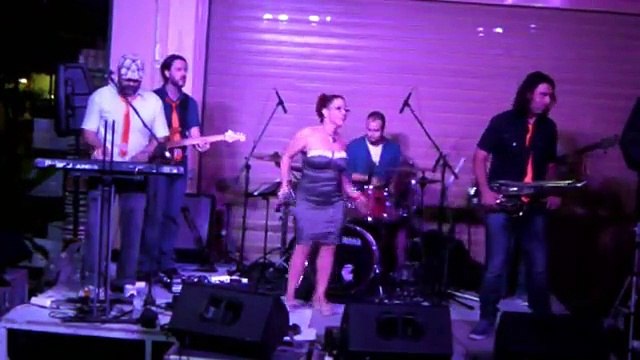 Plastic People feat. Vicky Bee - I wish (Stevie Wonder cover)