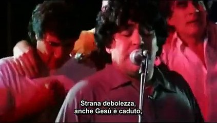 La mano de D10S: Maradona canta Maradò
