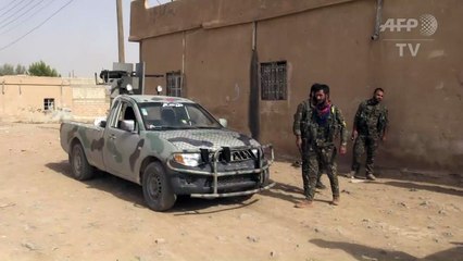 A Hassaké, soldats syriens et combattants kurdes font front commun face à l'EI