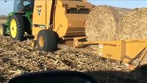 Bale positioning System and Vermeer corn stalk special  wmv