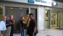 Grecia: governo inizia pagamenti a creditori. Dopo tre settimane riaprono le banche