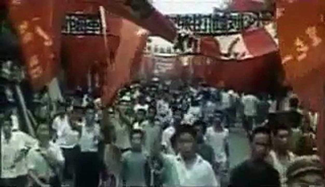 刘少奇含冤去世