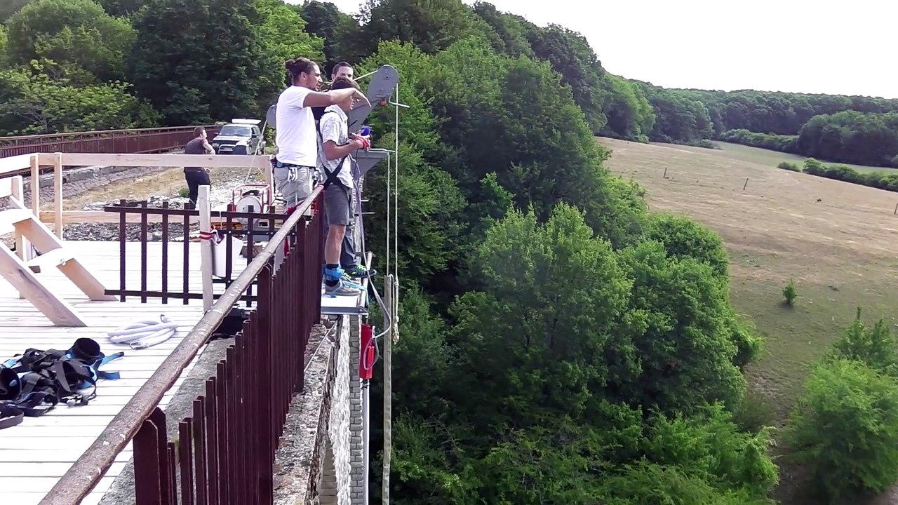 Escapades en Champagne-Ardenne : saut à l'élastique