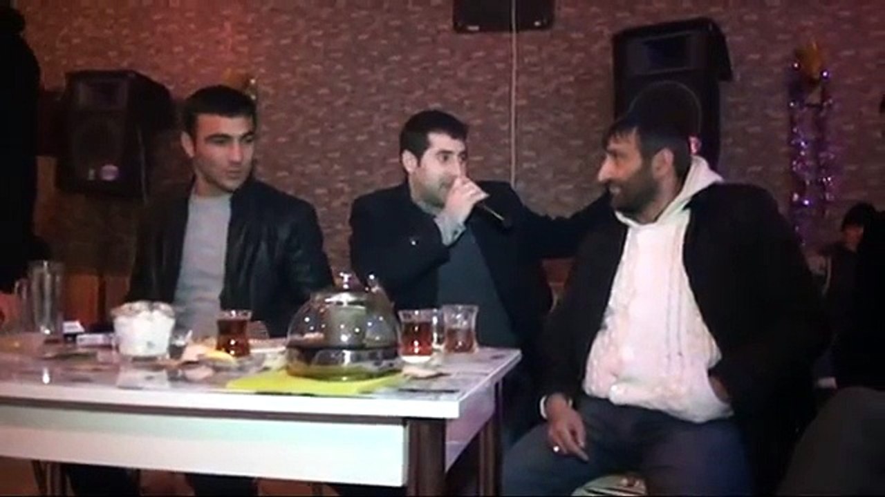 Ruslan Elet Meyxana Deyişme  2015