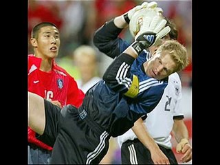 TOP 10 BEST GOALKEEPERS EVER