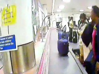 Customs UK (Gatwick Airport) - Drug Smuggler traveling from Jamaica